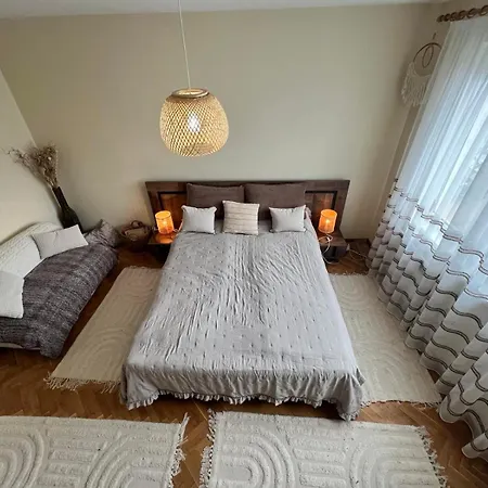 Lovely Cozy Vintage דירה