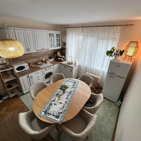 Lovely Cozy Vintage Appartamento