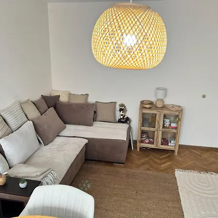 Lovely Cozy Vintage Apartmán Kjustendil