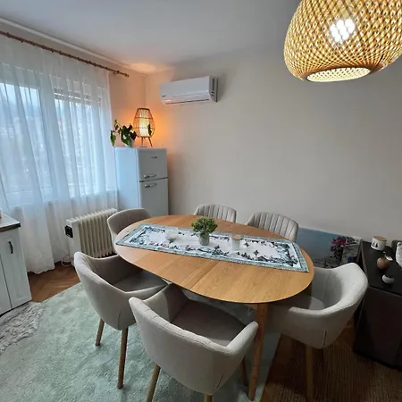 Lovely Cozy Vintage דירה